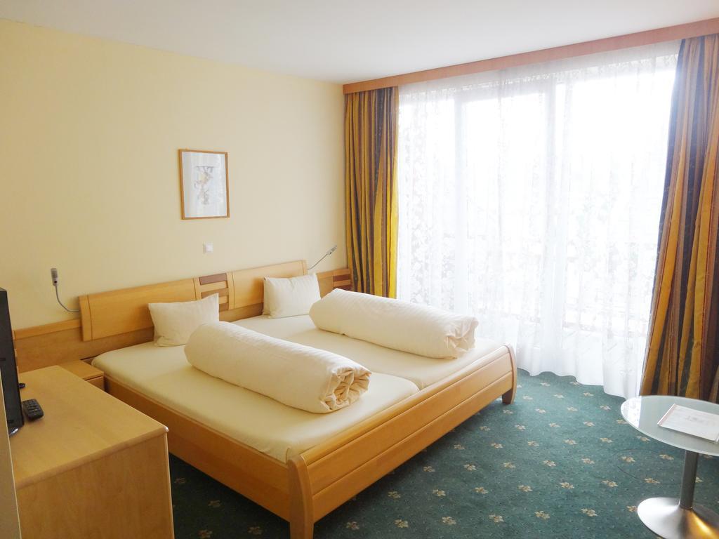 Landhotel Kreinerhof Mollbrucke Room photo