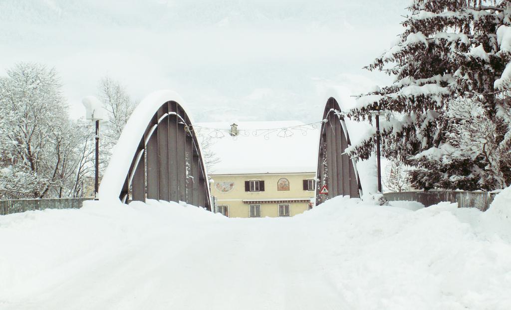 Landhotel Kreinerhof Mollbrucke Exterior photo